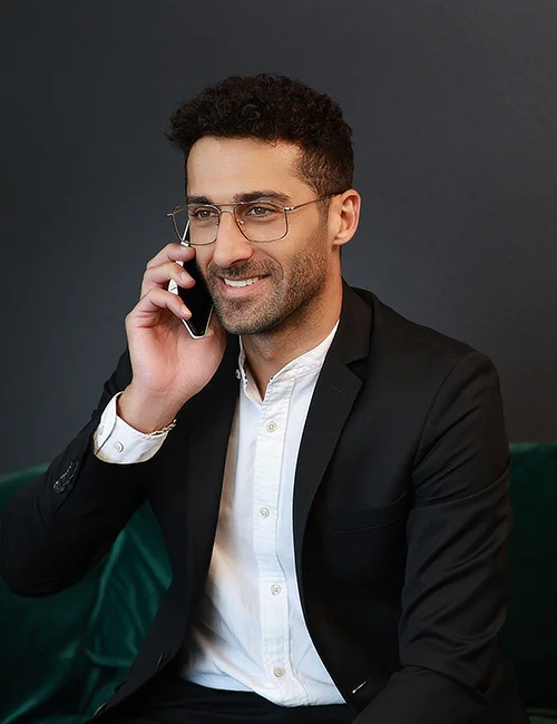Benjamin Sen, Gründer der Marketingagentur ARTKURAT